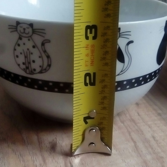 Bowls - Set of 4 - Picture 3 of 5